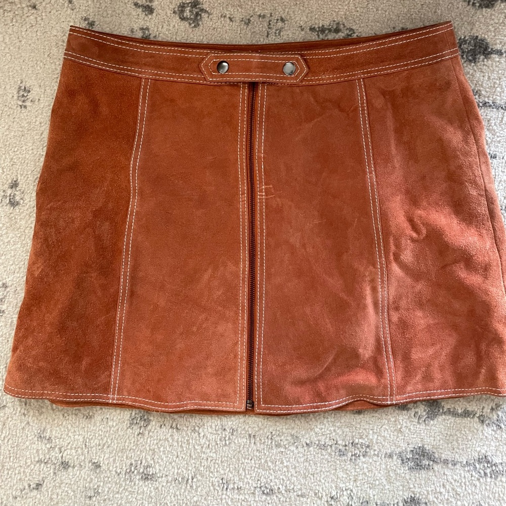 TOPSHOP- 100% Suede Mini Skirt - Burnt Orange